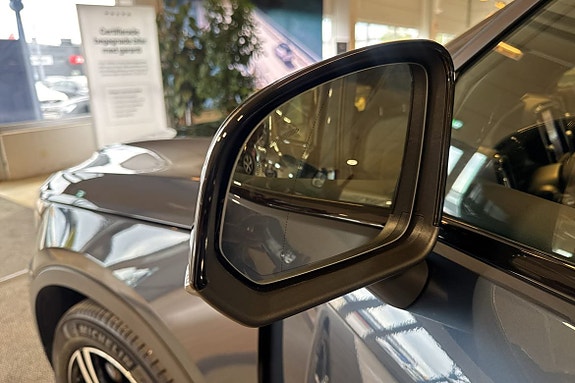 Volvo XC40 15 of 29