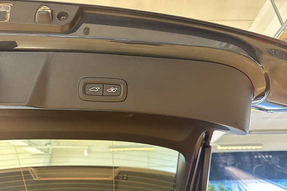 Volvo XC40 29 of 29