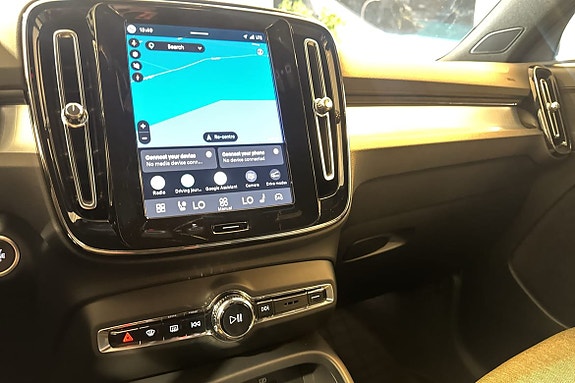 Volvo XC40 20 of 29