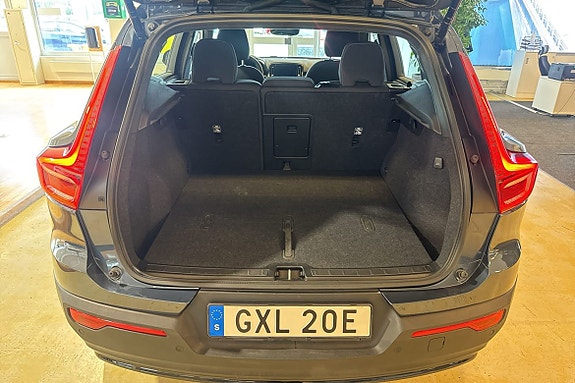 Volvo XC40 27 of 29