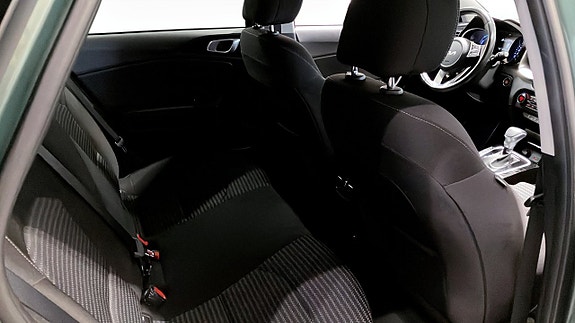 Kia Ceed 5 of 17