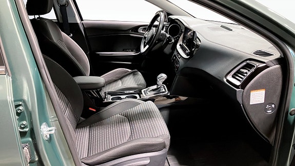 Kia Ceed 3 of 17