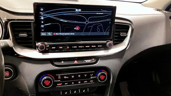 Kia Ceed 12 of 17