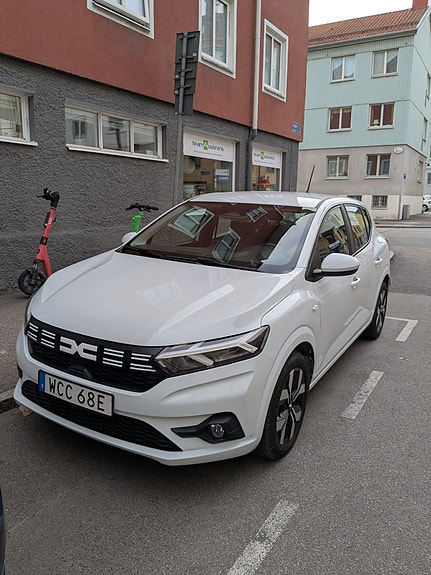 Dacia Sandero 2 of 7