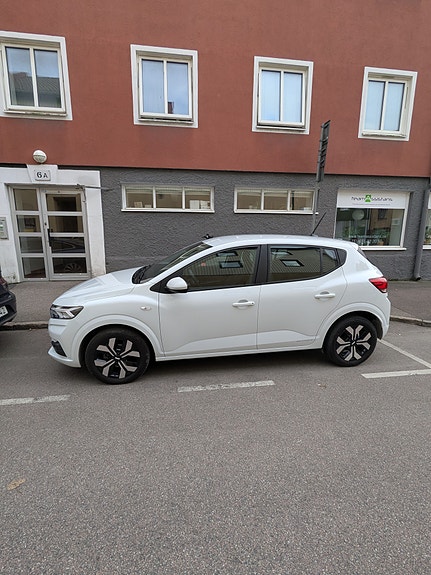 Dacia Sandero 3 of 7