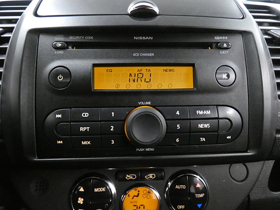 Nissan Note 9 of 16