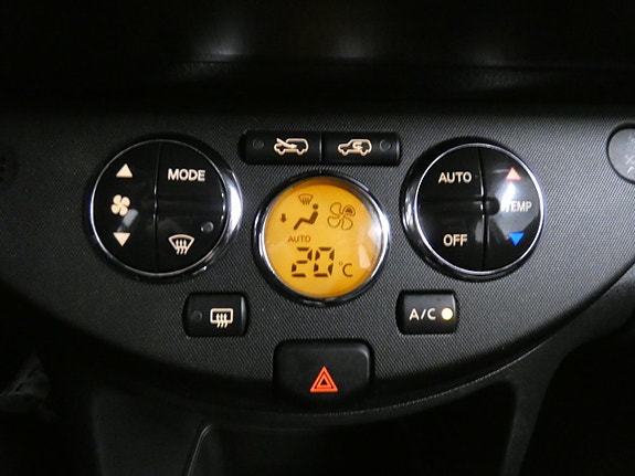 Nissan Note 10 of 16