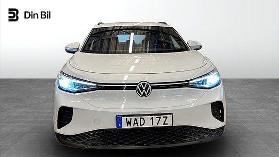 Volkswagen ID.4 4 of 17