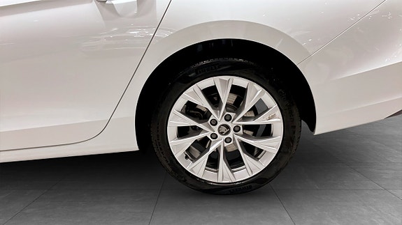 Skoda Superb 6 of 12