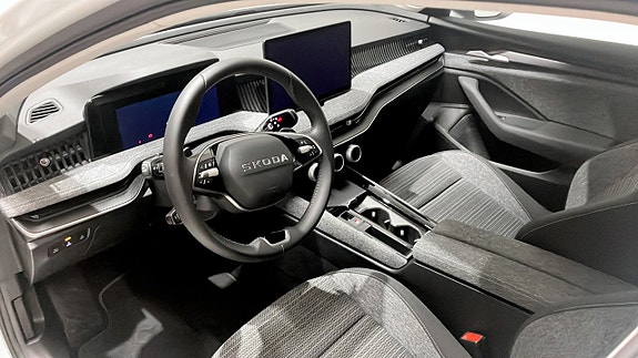 Skoda Superb 7 of 12