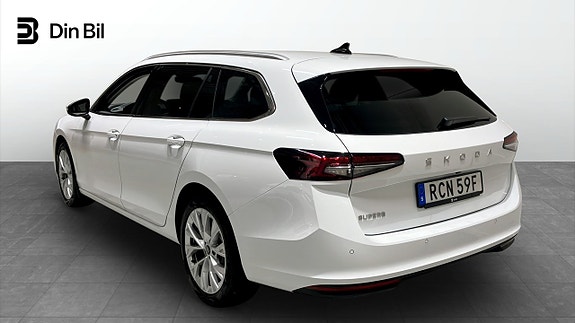 Skoda Superb 3 of 12
