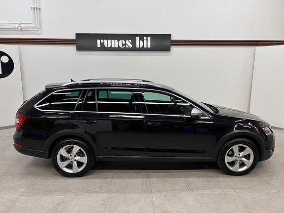 Skoda Octavia Scout 17 of 23