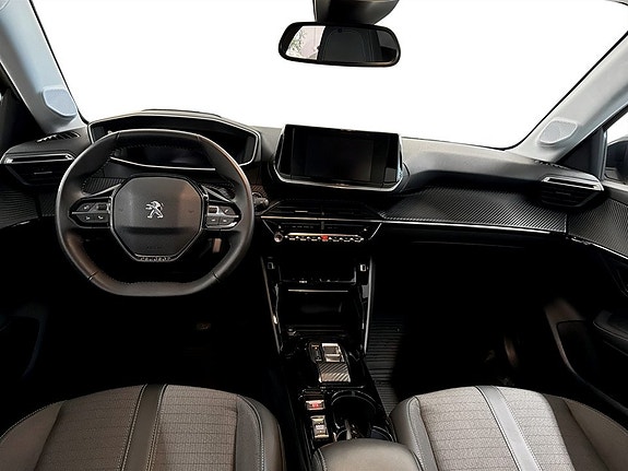 Peugeot e-208 6 of 15