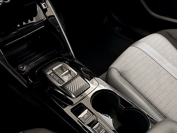 Peugeot e-208 10 of 15