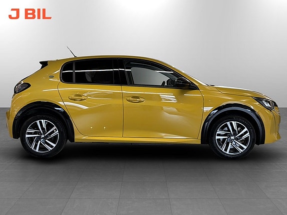 Peugeot e-208 13 of 15