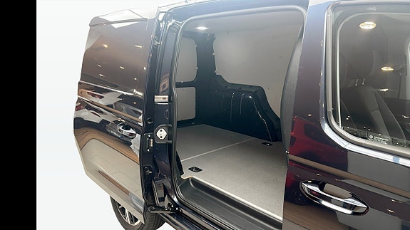 Volkswagen Caddy 12 of 14