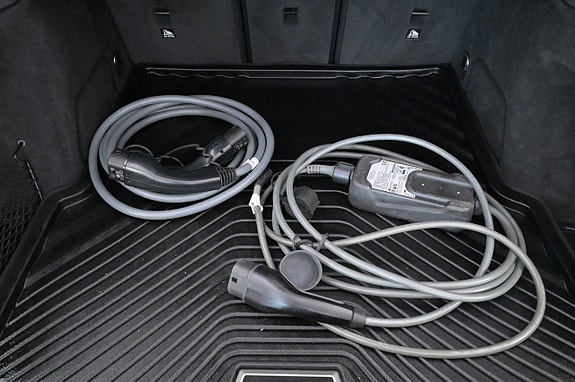 BMW i4 25 of 27