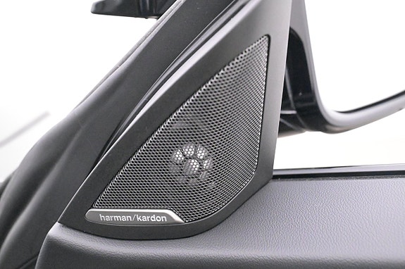 BMW i4 13 of 27