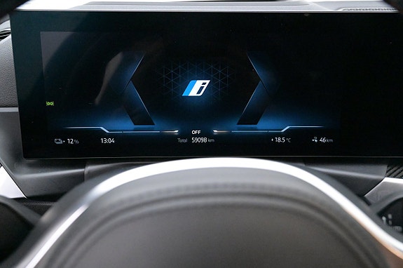 BMW i4 8 of 27
