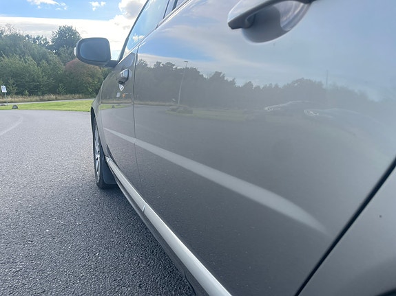 Volvo V70 7 of 9