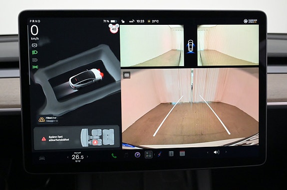 Tesla Model Y 19 of 27