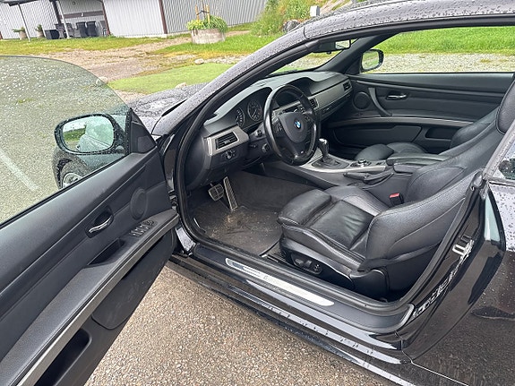 BMW 325i 4 of 24