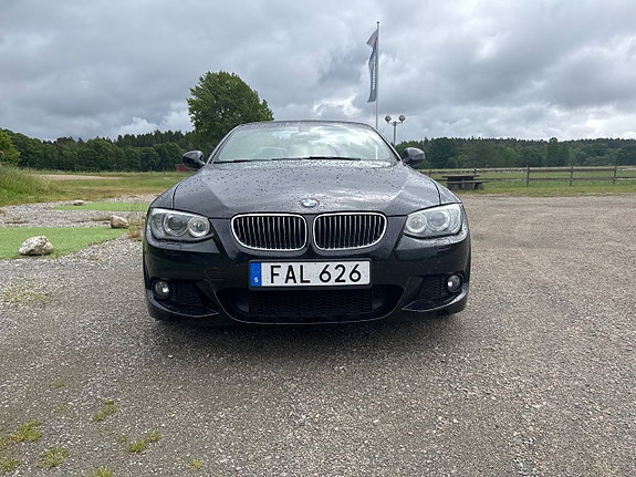 BMW 325i 10 of 24