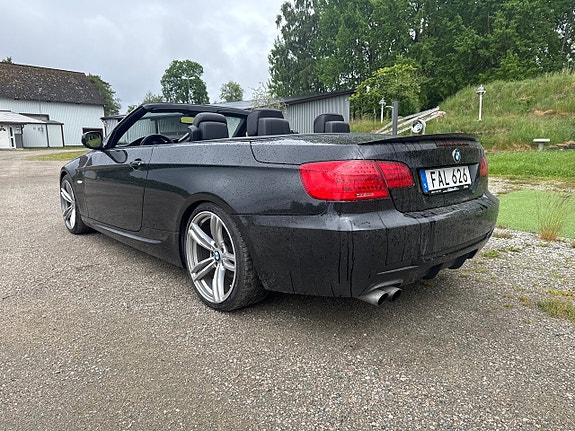 BMW 325i 3 of 24