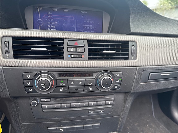 BMW 325i 9 of 24
