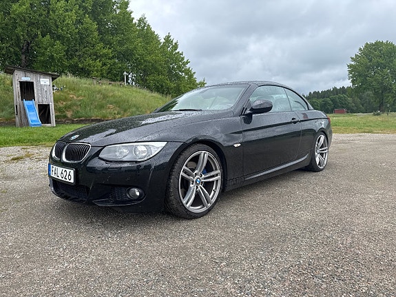 BMW 325i 17 of 24