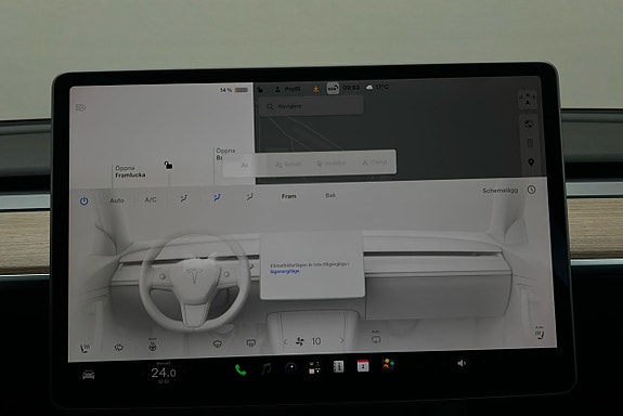 Tesla Model 3 18 of 26