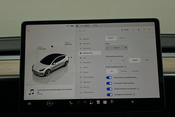 Tesla Model 3 24 of 26