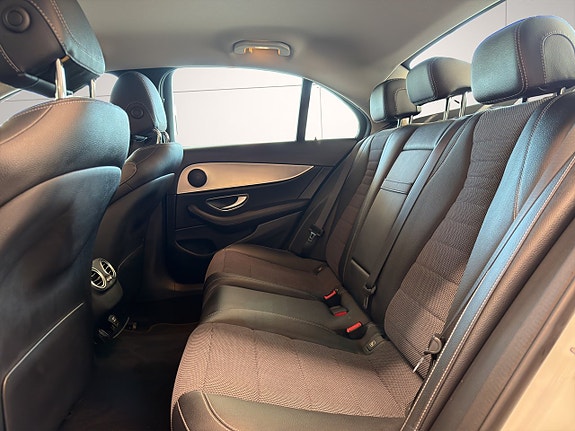 Mercedes-Benz E220 d 11 of 24
