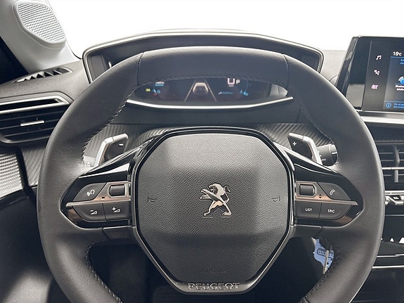 Peugeot 208 7 of 16