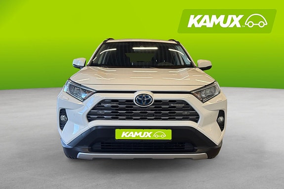 Toyota RAV4 6 of 23