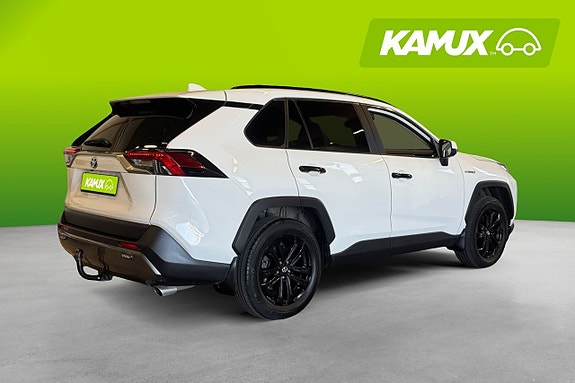 Toyota RAV4 4 of 23