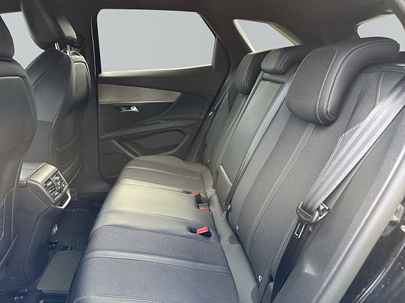 Peugeot 3008 10 of 15