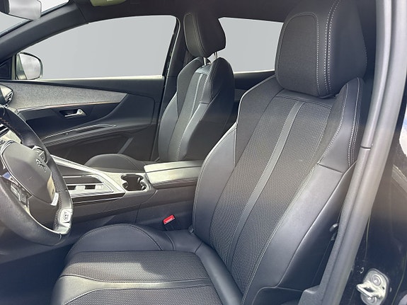Peugeot 3008 8 of 15