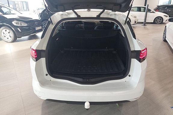 Renault Megane 11 of 11