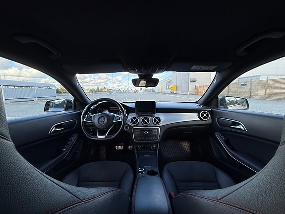 Mercedes-Benz CLA220 7 of 13