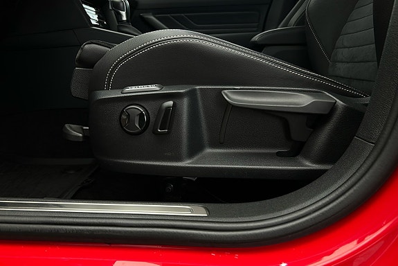 Volkswagen Passat 17 of 27