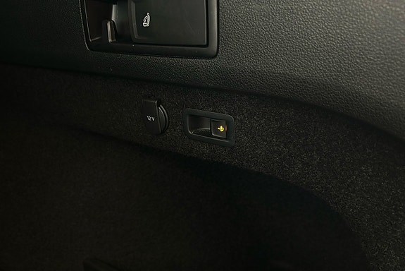 Volkswagen Passat 15 of 27