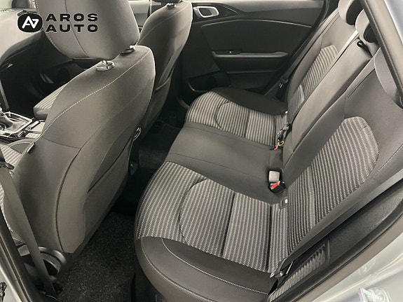 Kia Ceed 9 of 14