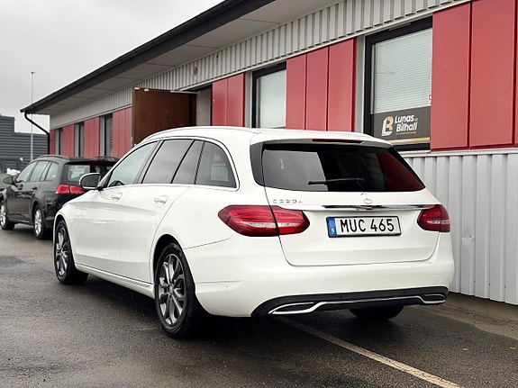 Mercedes-Benz C220 d 4 of 30
