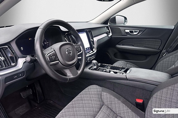 Volvo V60 11 of 30