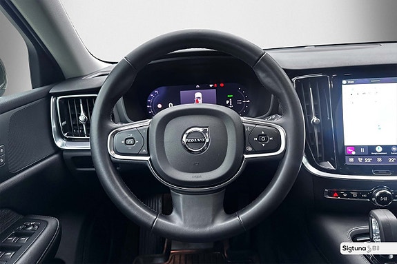 Volvo V60 18 of 30