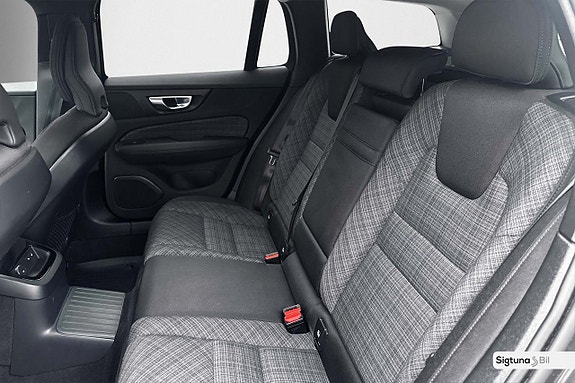 Volvo V60 15 of 30