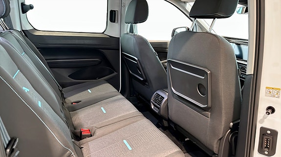 Ford Connect Tourneo 5 of 15