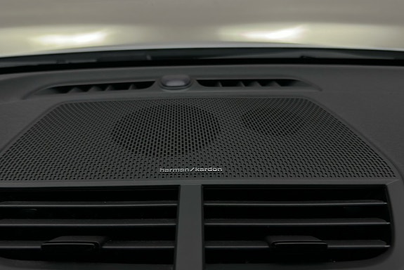 Polestar 2 28 of 28