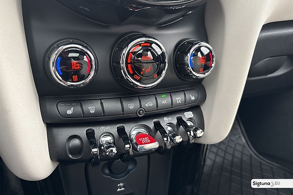 MINI Cooper 20 of 25